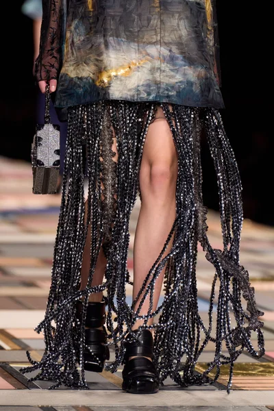 Look 122